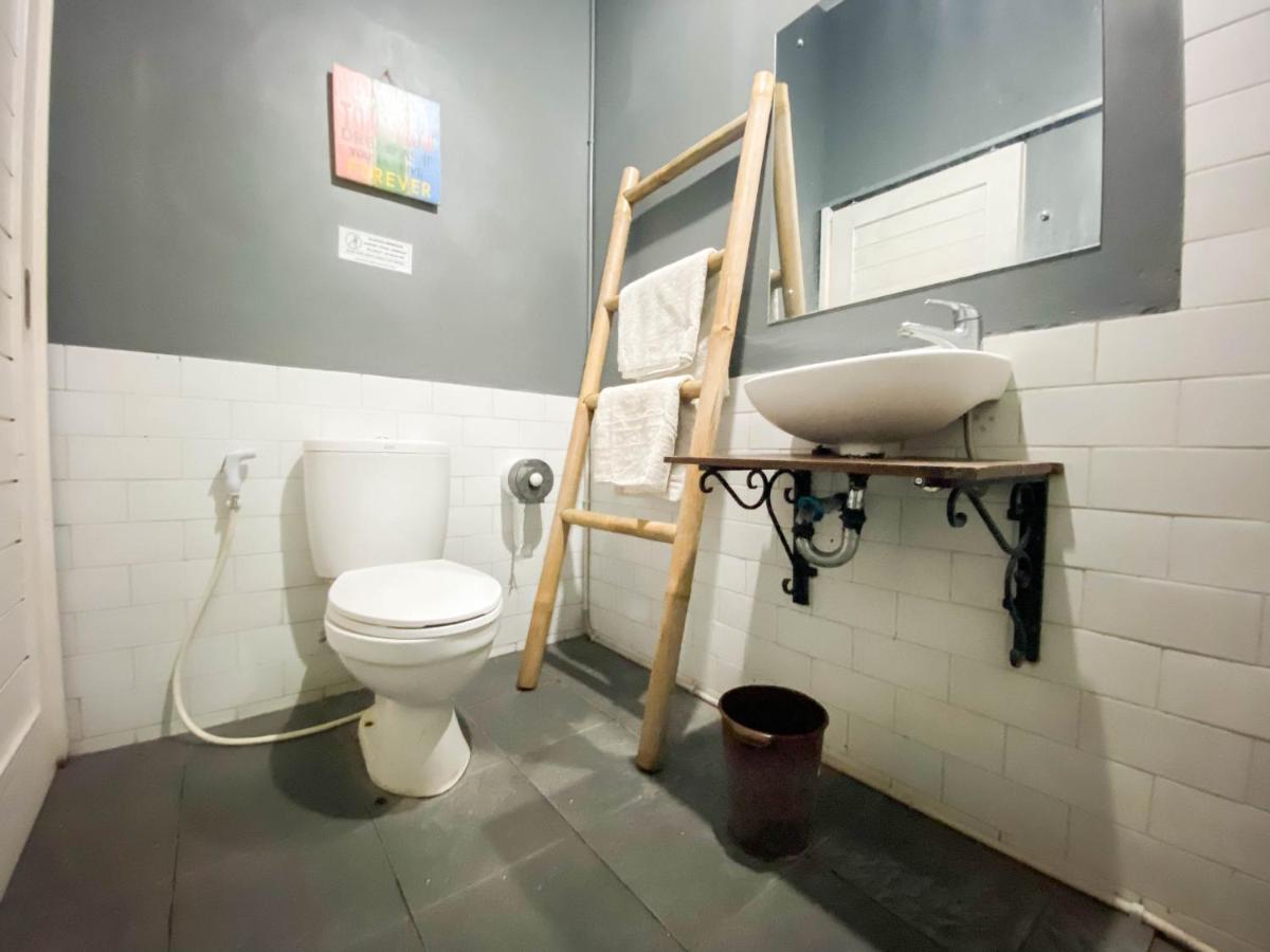 Hinggil Homestay Syariah Malioboro Yogya Mitra Reddoorz Yogyakarta Extérieur photo