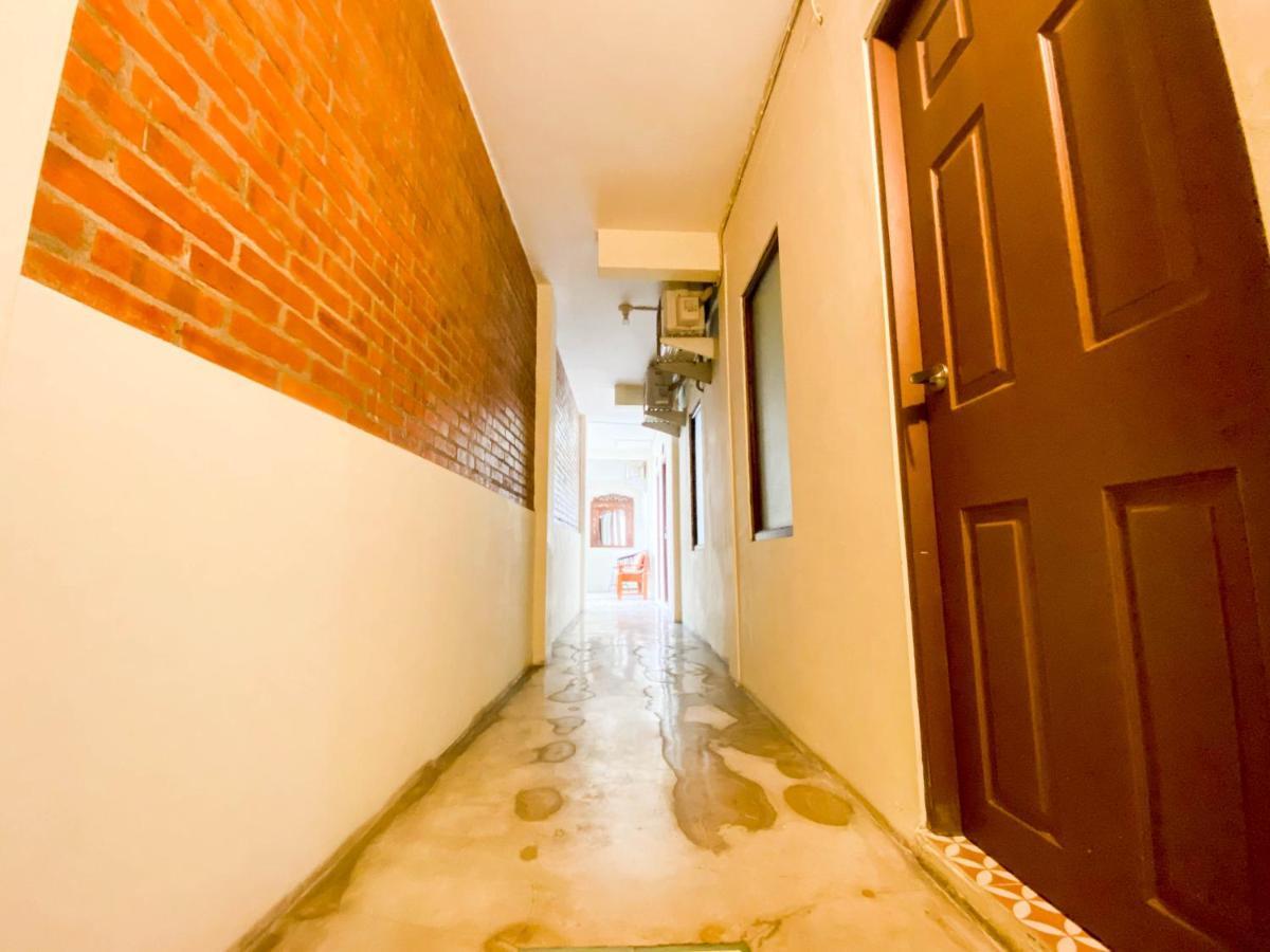 Hinggil Homestay Syariah Malioboro Yogya Mitra Reddoorz Yogyakarta Extérieur photo